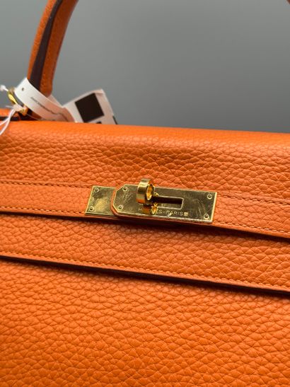 HERMÈS – Sac Kelly 32
Sac Kelly format 32...
