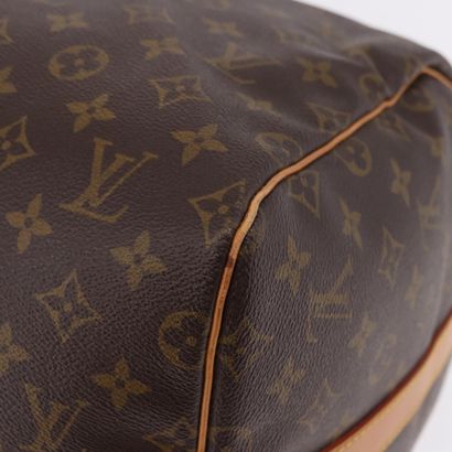 LOUIS VUITTON – Sac Keepall Bandoulière 55
Sac...