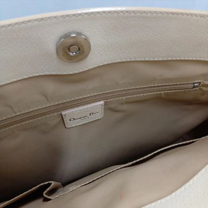 CHRISTIAN DIOR – Grand sac cabas Diorissimo...
