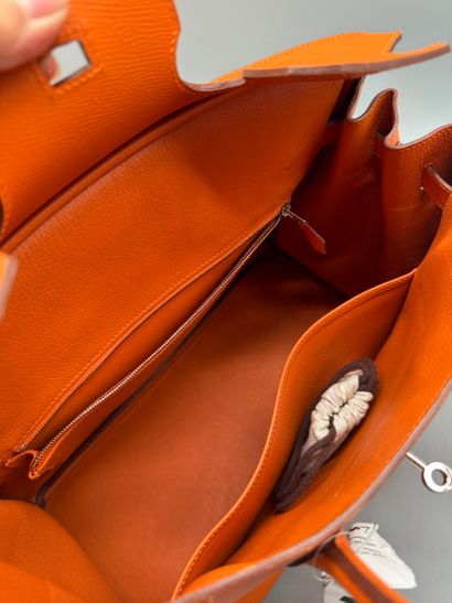 HERMÈS – Sac Birkin 35
Sac Birkin format...