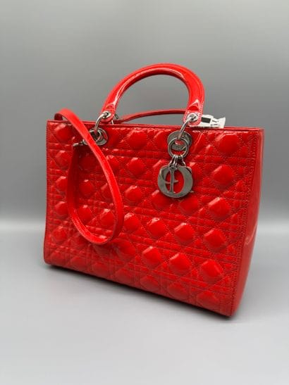 CHRISTIAN DIOR – Sac Lady Dior vintage
Sac...