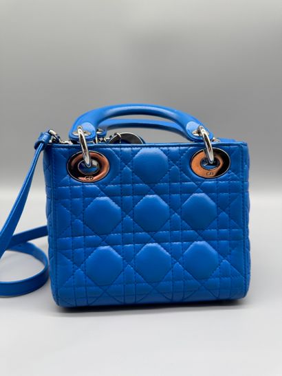 CHRISTIAN DIOR – Sac Lady Dior Mini vintage
Sac...
