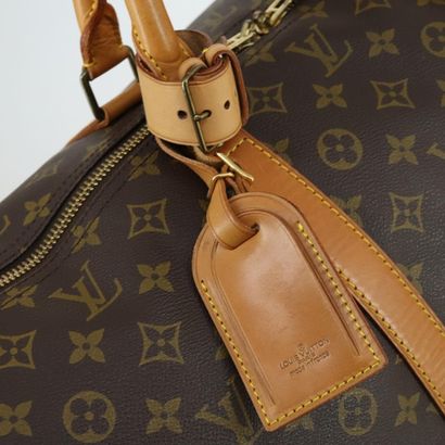 LOUIS VUITTON – Sac Keepall 60
Sac de voyage...
