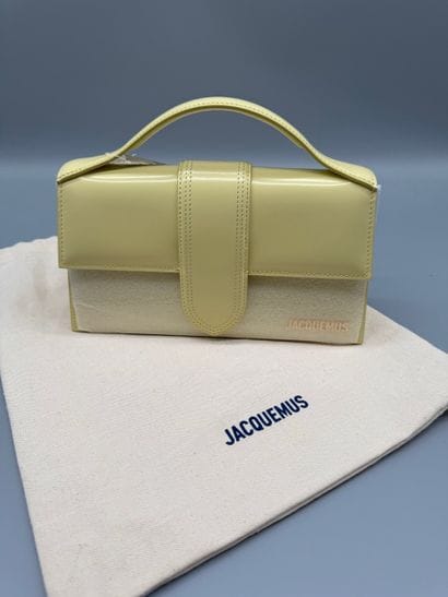 JACQUEMUS Sac Le Bambinou
Sac à rabat Le...