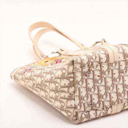 CHRISTIAN DIOR – Grand sac cabas Diorissimo...