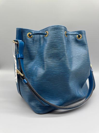 LOUIS VUITTON Sac Petit Noé
Sac seau Petit...
