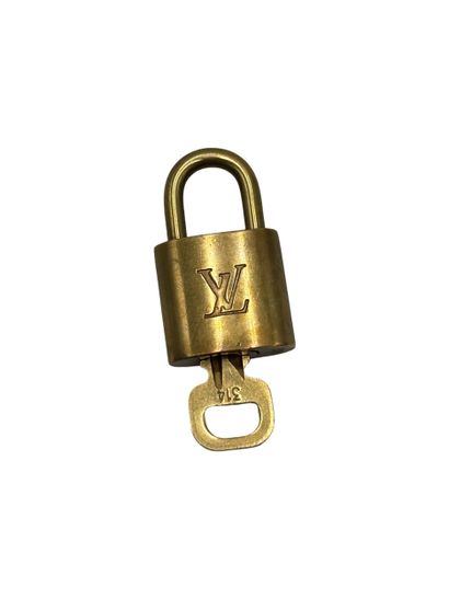 LOUIS VUITTON Cadenas et clé
Cadenas Louis...
