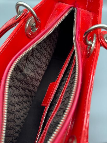 CHRISTIAN DIOR – Sac Lady Dior vintage
Sac...