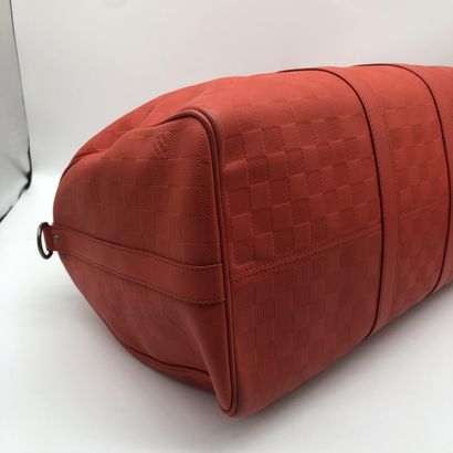 LOUIS VUITTON Sac Keepall Bandoulière 50
Sac...