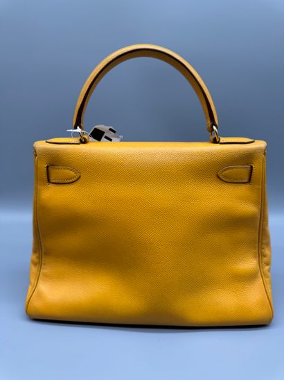 HERMÈS – Sac Kelly 28 en cuir Courchevel...
