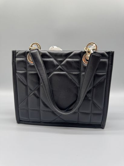 CHRISTIAN DIOR Sac Essential Archicannage,...