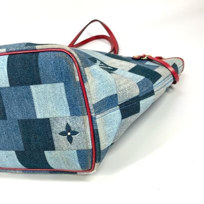 LOUIS VUITTON – Sac Neverfull MM
Sac cabas...