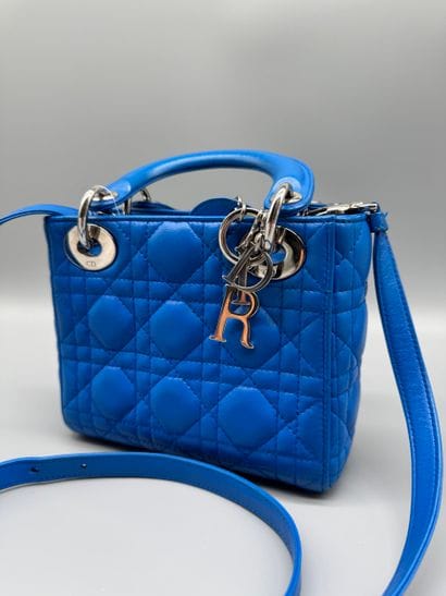 CHRISTIAN DIOR – Sac Lady Dior Mini vintage
Sac...