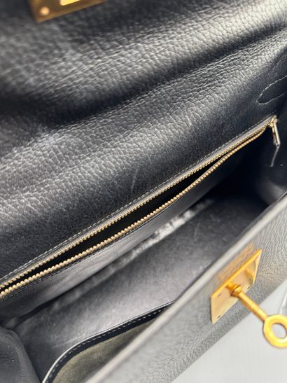 HERMÈS – Sac Kelly 32
Sac Kelly format 32...