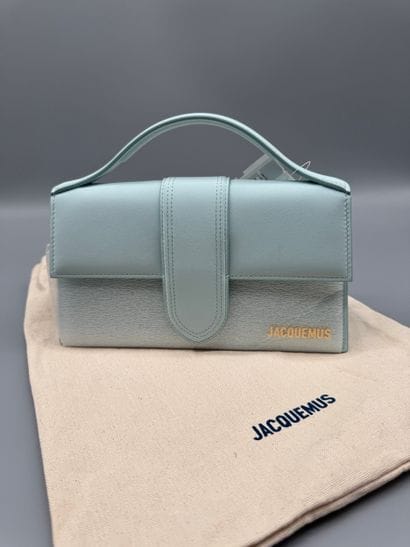 JACQUEMUS – Sac Le Bambinou grand modèle
Sac...
