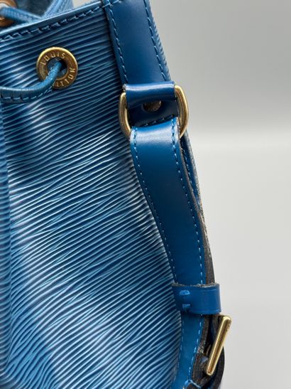 LOUIS VUITTON Sac Petit Noé
Sac seau Petit...