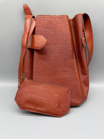 LOUIS VUITTON – Sac d'Épaule GM vintage
Grand...