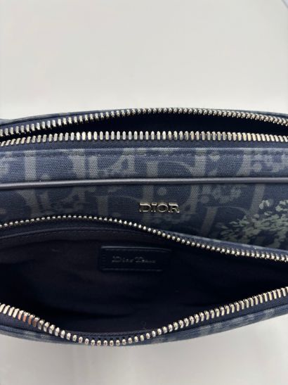 CHRISTIAN DIOR Sac Saddle Triple
Sac Saddle...