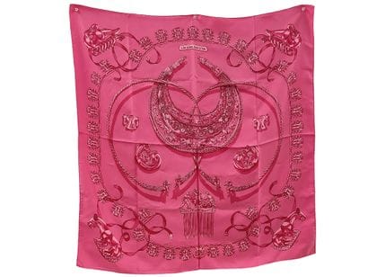 HERMÈS – Carré 90
Carré en soie imprimée...