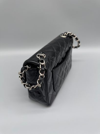 CHANEL Sac Classic Single Flap Mini
Sac à...