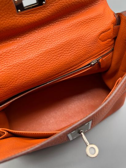 HERMÈS – Sac Kelly 28
Sac Kelly format 28...