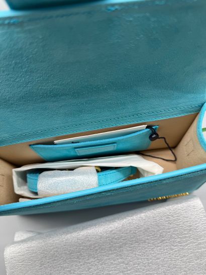 JACQUEMUS Sac Le Grand Bambino
Sac à rabat...