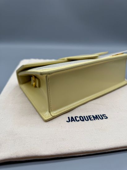 JACQUEMUS Sac Le Bambinou
Sac à rabat Le...