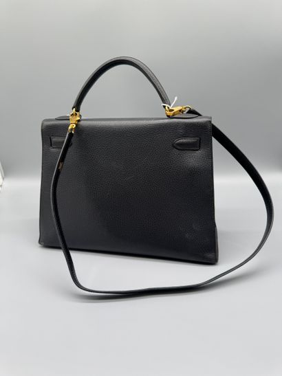 HERMÈS – Sac Kelly 32
Sac Kelly format 32...