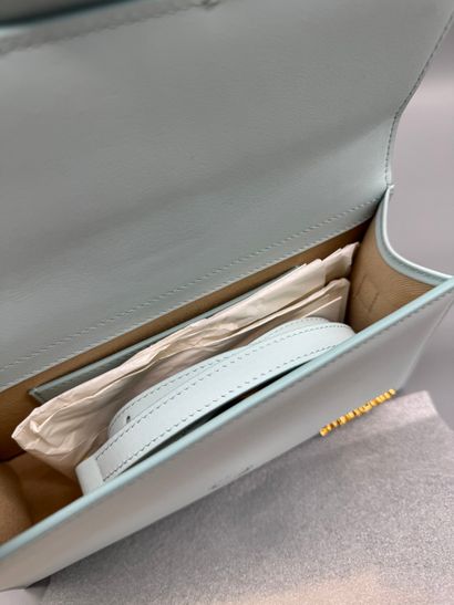 JACQUEMUS – Sac Le Bambinou grand modèle
Sac...