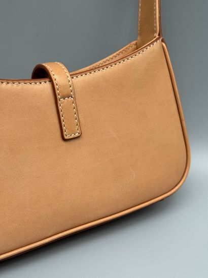 SAINT LAURENT – Sac Le 5 à 7 Hobo Mini
Sac...