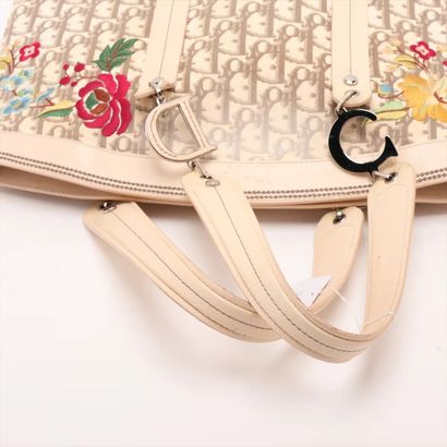 CHRISTIAN DIOR – Grand sac cabas Diorissimo...
