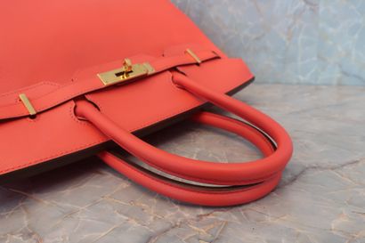 HERMÈS – Sac Birkin 30
Sac Birkin format...