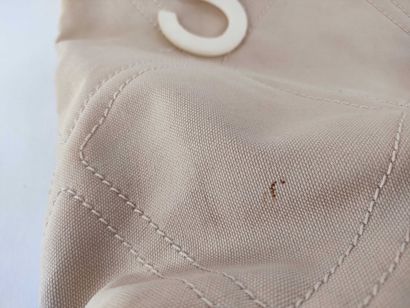 CHANEL – Cabas Vintage N°5
Grand sac cabas...
