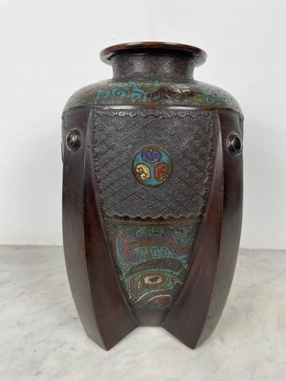 Japan, Meiji period (circa 1880-1900) - Four-lobed...