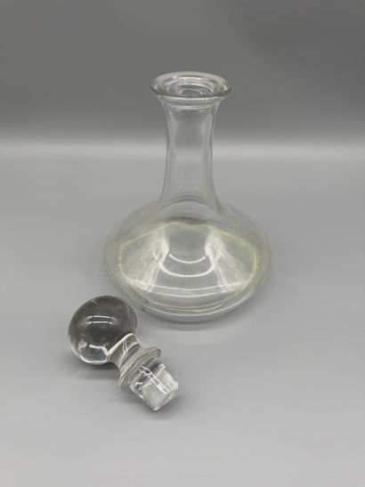 Glass Wine Decanter - Stopper Model
A clear...