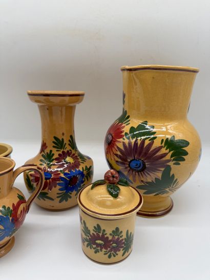 Emile Tessier - Malicorne
Set of hand-painted...