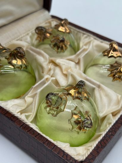 Gift Set - Karlsbad/Moser
Gift set containing...