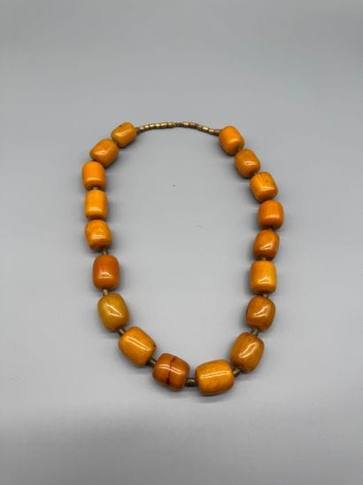 ART DECO CATALIN BAKELITE “MISKETA” NECKLACE...