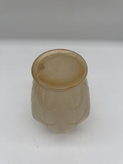 Molded, satin-finished glass vase - Art Deco...
