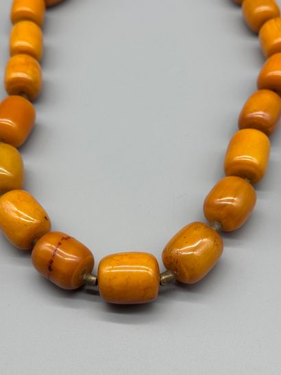 ART DECO CATALIN BAKELITE “MISKETA” NECKLACE...