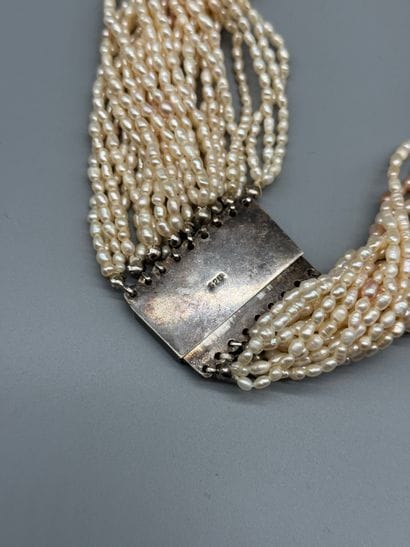 DRAPED NECKLACE MADE OF FRESHWATER CULTURED...