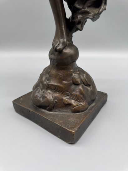 DILLENS, Julien (1849–1904) – Winged Genius
Damage...