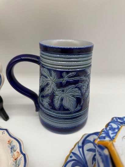 Set of European ceramics, 20th century
Includes:
-...