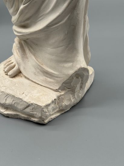 Set of three decorative statues: Venus, Egyptian...