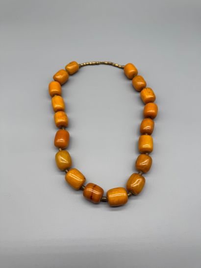 ART DECO CATALIN BAKELITE “MISKETA” NECKLACE...