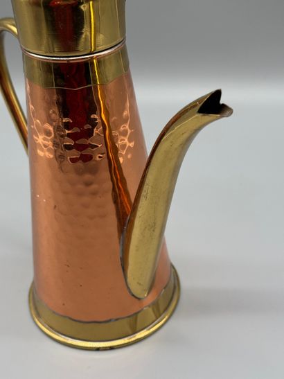 MECAN BELGIUM CIRCA 1950–1970
Filter coffee...