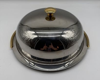 Silver plated serving bell
Oval silver plated...