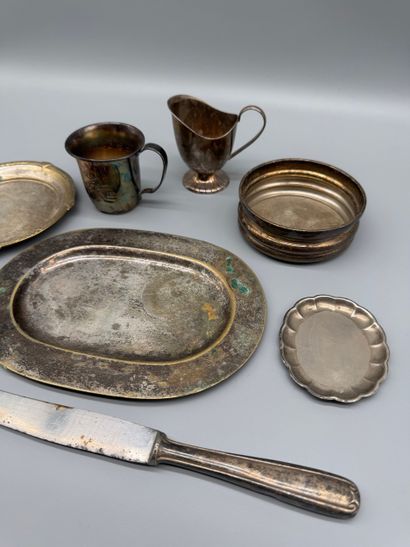 Small lot of silver plated tableware.

(Internal...