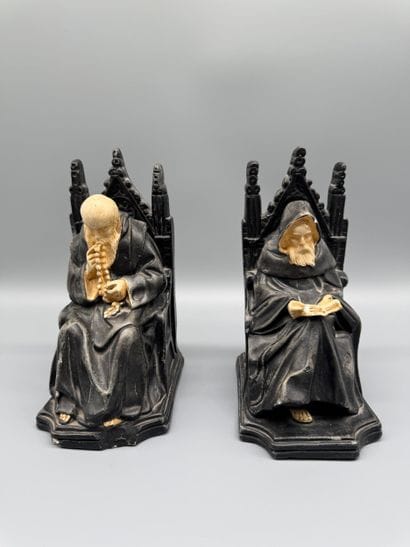 Pair of religious Gothic-style plaster bookends
Chip...