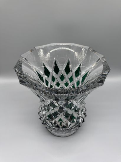 VAL SAINT-LAMBERT - Large green-lined crystal...